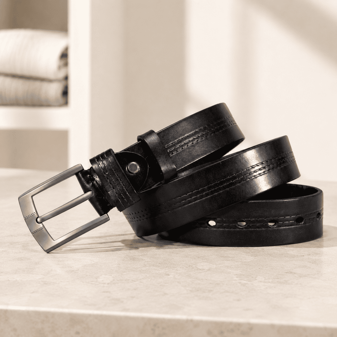 Rowan Full-Grain Leather Belt - Unisex in black