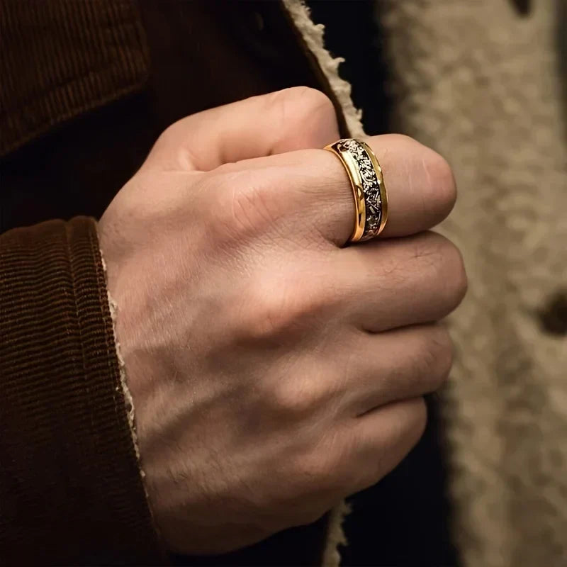 Hawthorne Monarch Ring - Unisex in green
