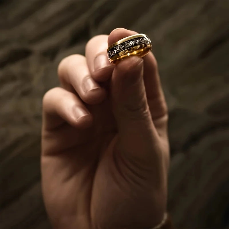 Hawthorne Monarch Ring - Unisex in green
