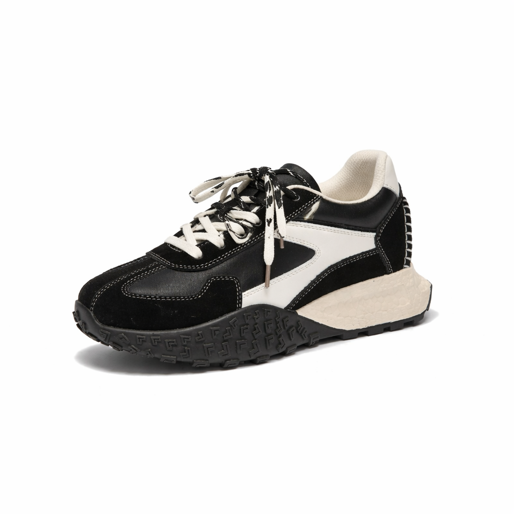 Lioren Elevate Sneakers - Women's in black