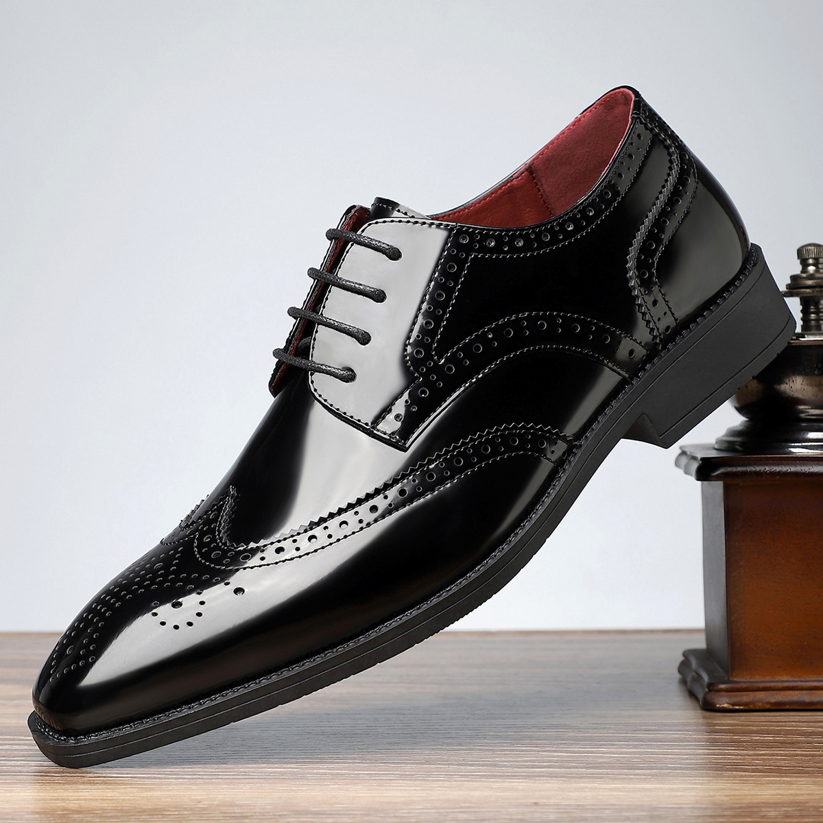 Stirling Leather Brogues - Men's in cognac midnight