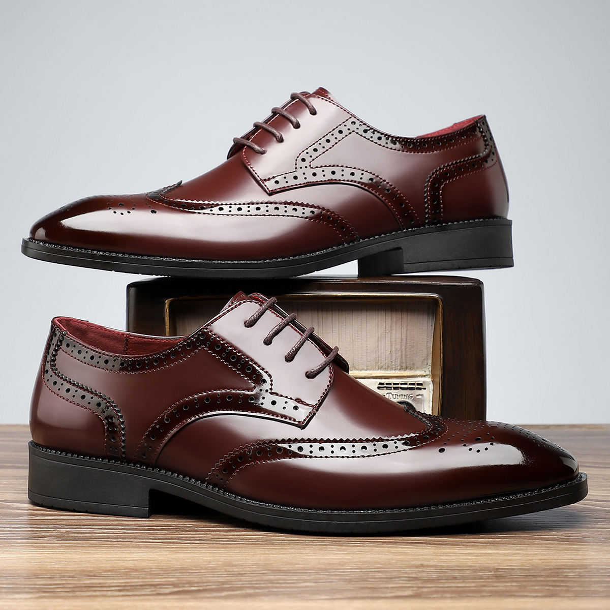 Stirling Leather Brogues - Men's in cognac midnight