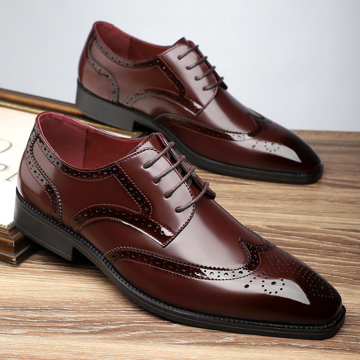 Stirling Leather Brogues - Men's in cognac midnight