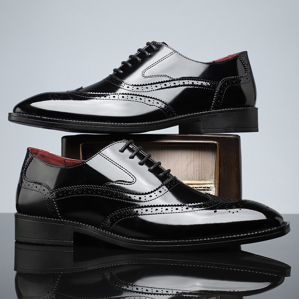 Stirling Leather Brogues - Men's in cognac midnight