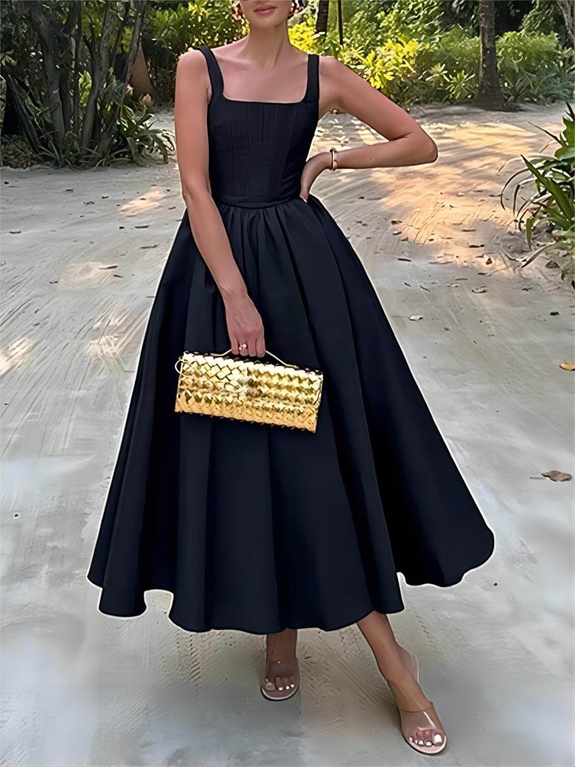Stylish Sleeveless Dress - Women's in black