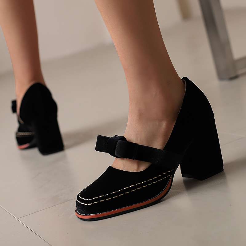 Marlowe Velvet Loafers - Women's in pink