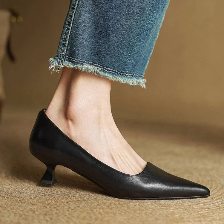 Noah Sculpted Leather Heels - Women's in camel