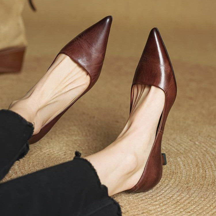 Noah Sculpted Leather Heels - Women's in red