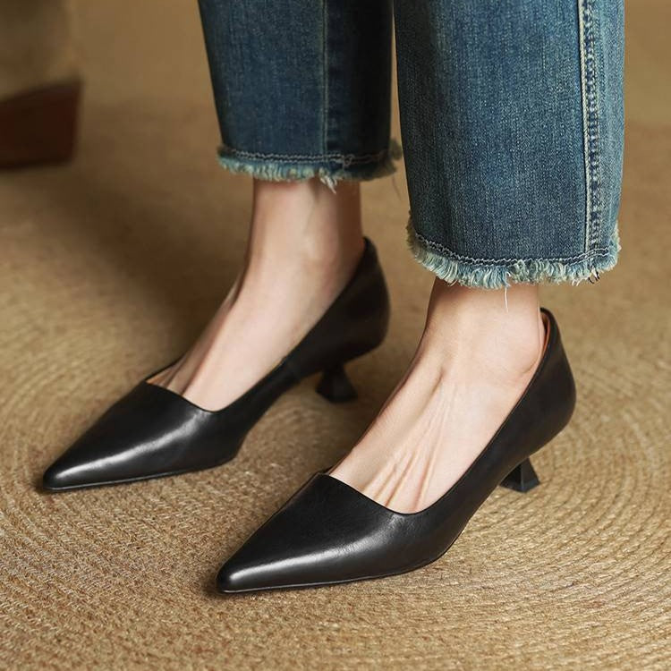 Noah Sculpted Leather Heels - Women's in camel