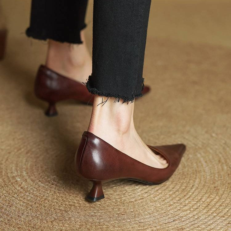 Noah Sculpted Leather Heels - Women's in red