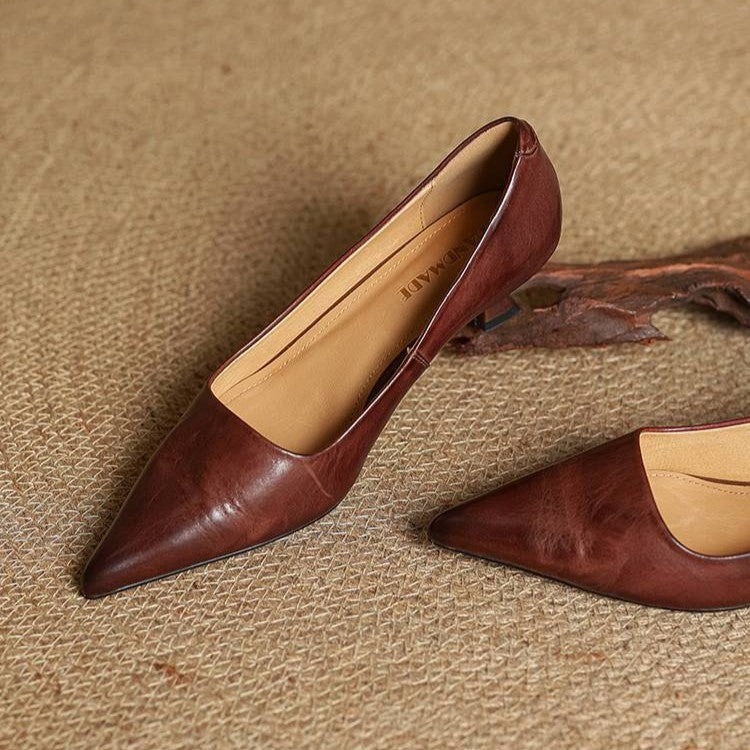 Noah Sculpted Leather Heels - Women's in red