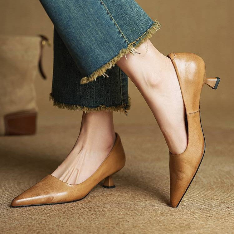 Noah Sculpted Leather Heels - Women's in camel