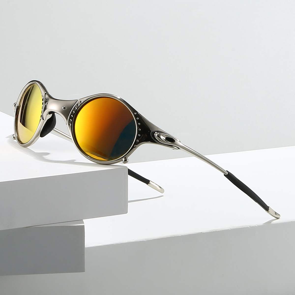 Ezra Polarised Sunglasses - Unisex in dawn