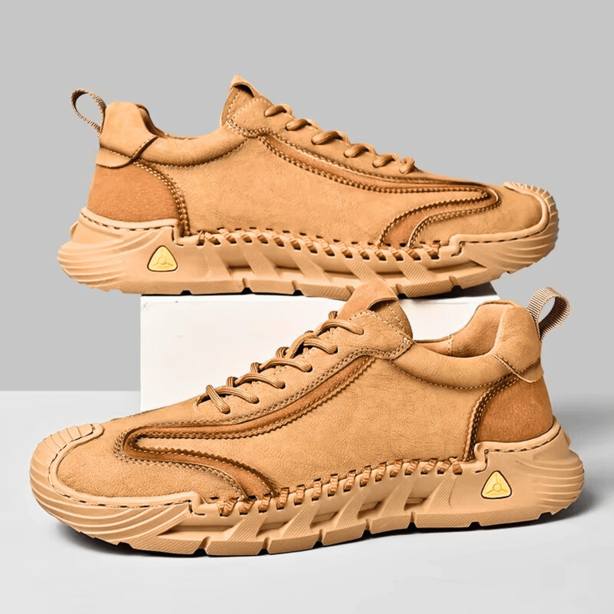 Calder Trail Sneakers - Men's in beige