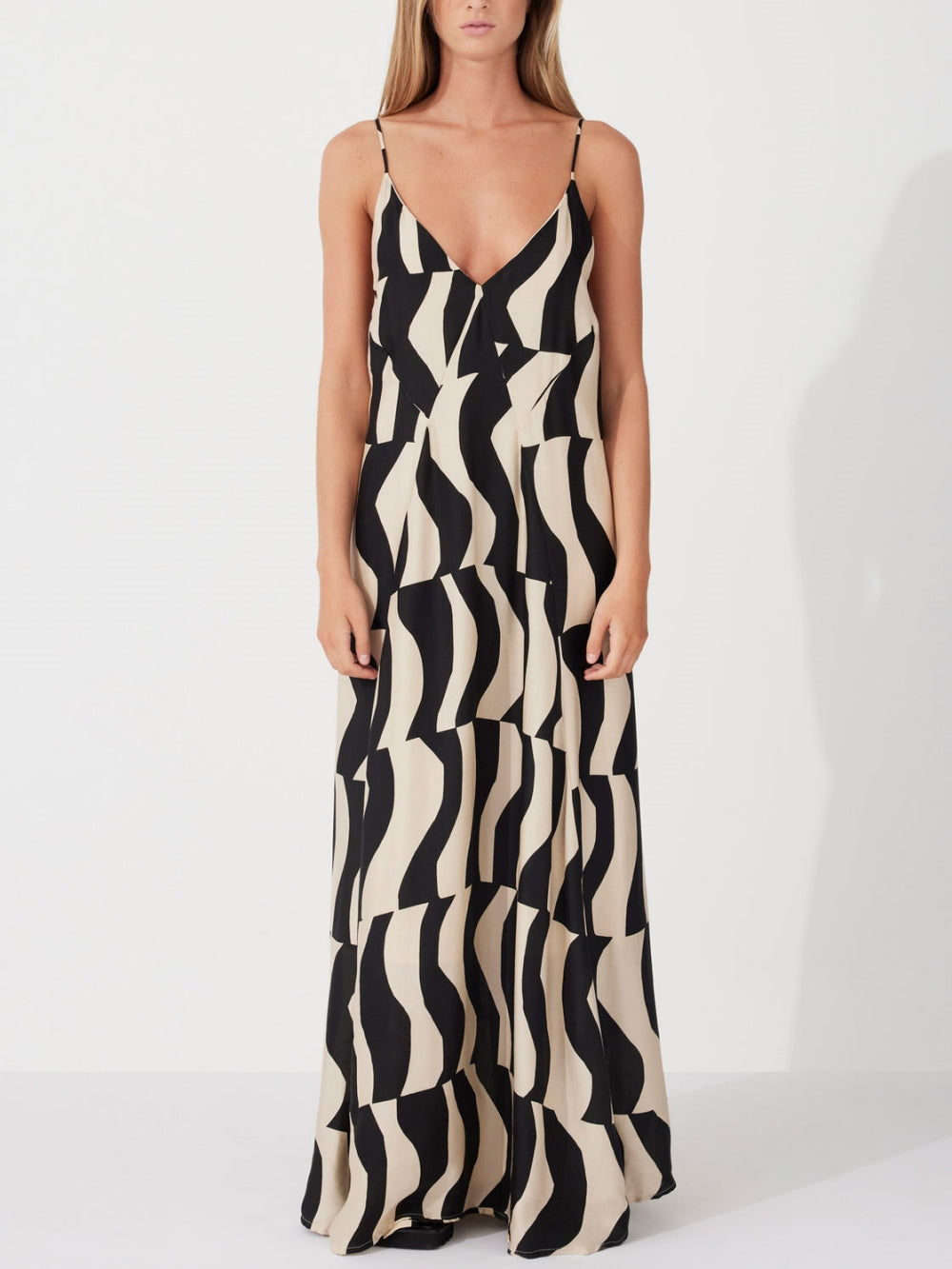 Relaxed Fit Maxi Dress - Women's in black