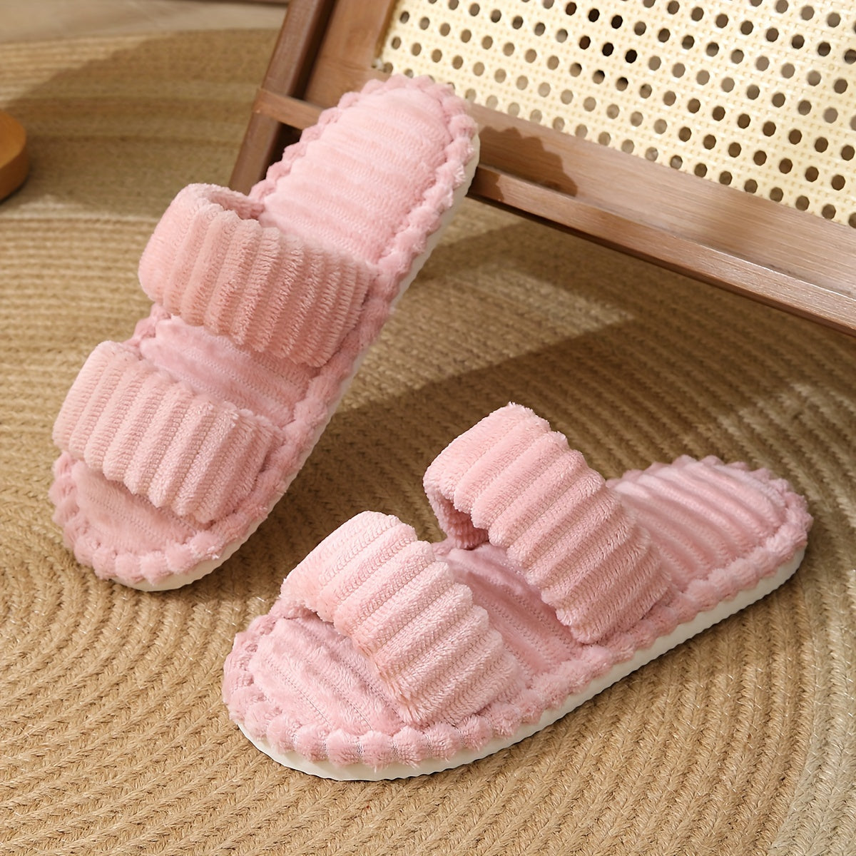 Mila Plush Slippers - Unisex in white