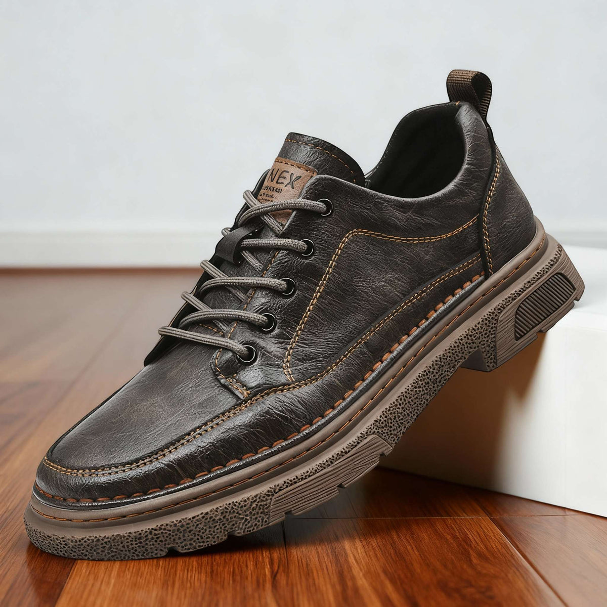 Brendan Leather Sneakers - Men's in black