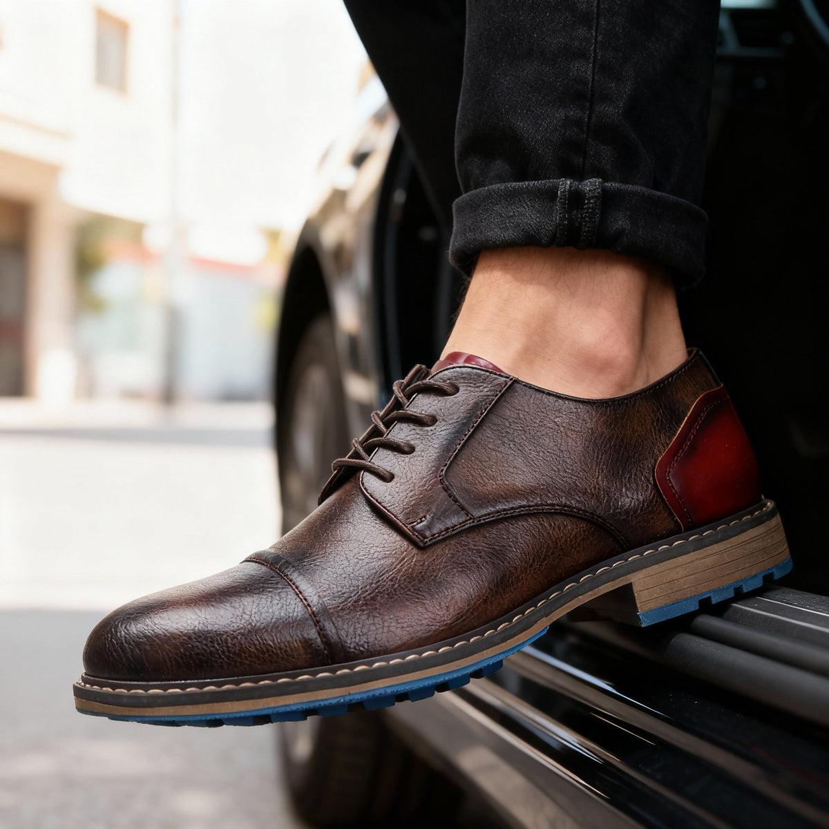 Marlowe Cap-Toe Derbies - Men's in leather brown