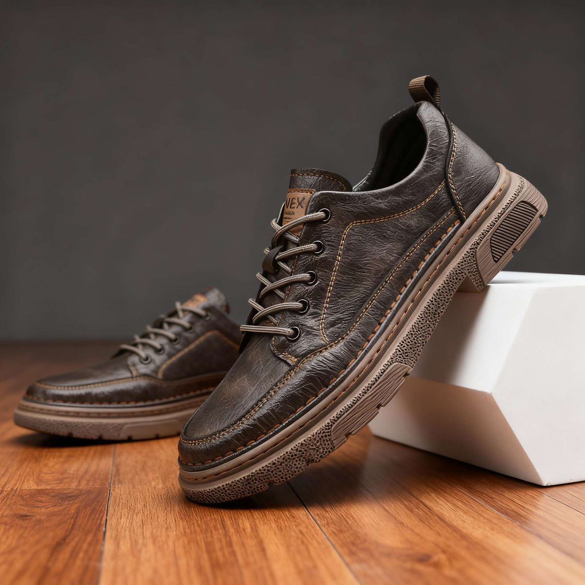 Brendan Leather Sneakers - Men's in black