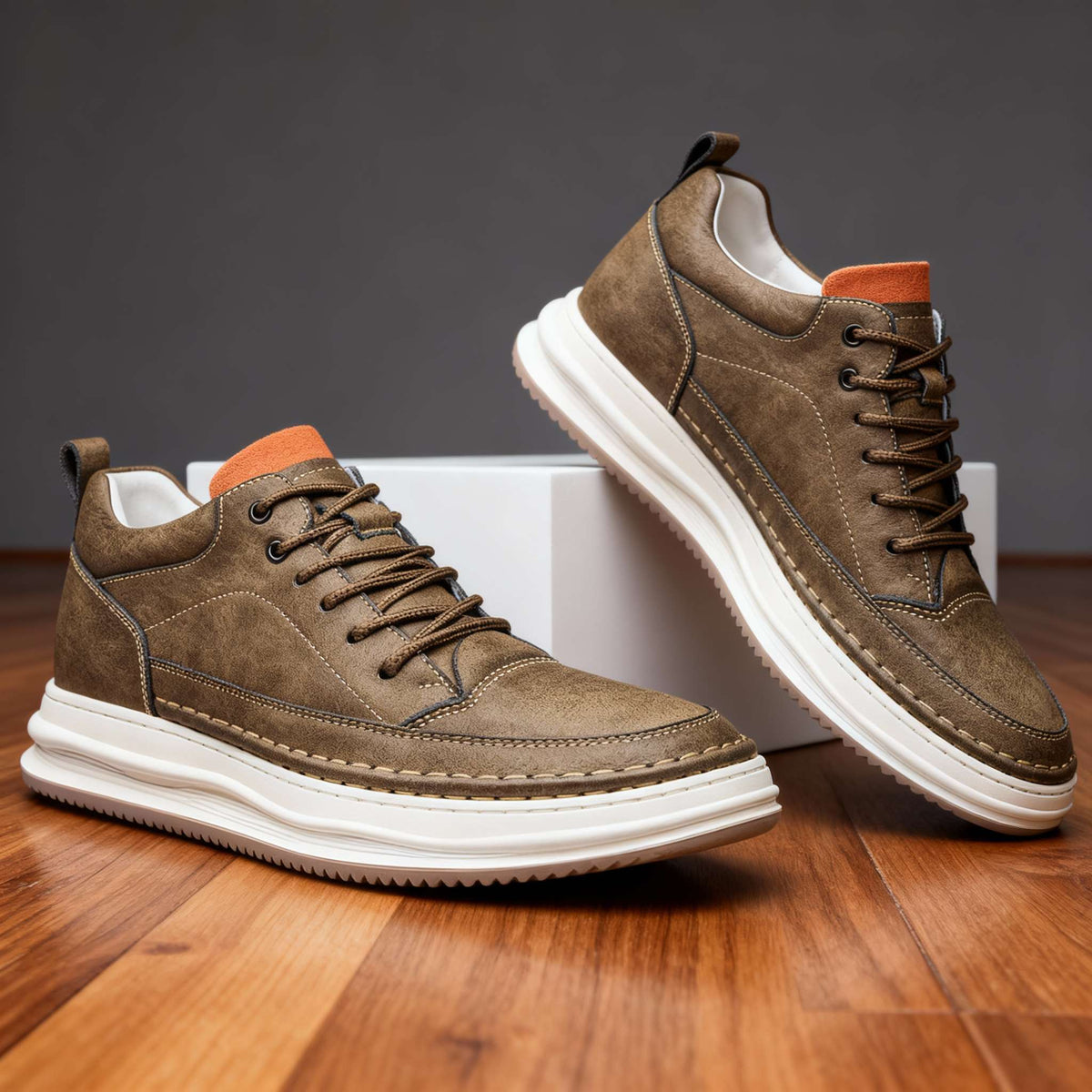 Henry Blake Leather Sneakers - Men's