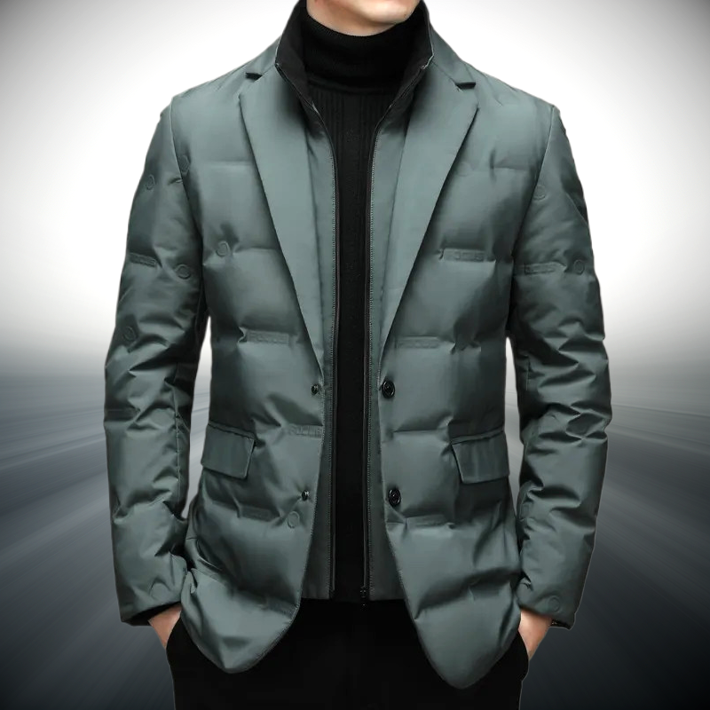 Sharp Focus Windbreaker - Men's in black