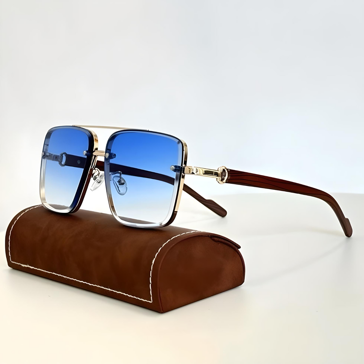 Rex Square Sunglasses - Unisex in gold/blue