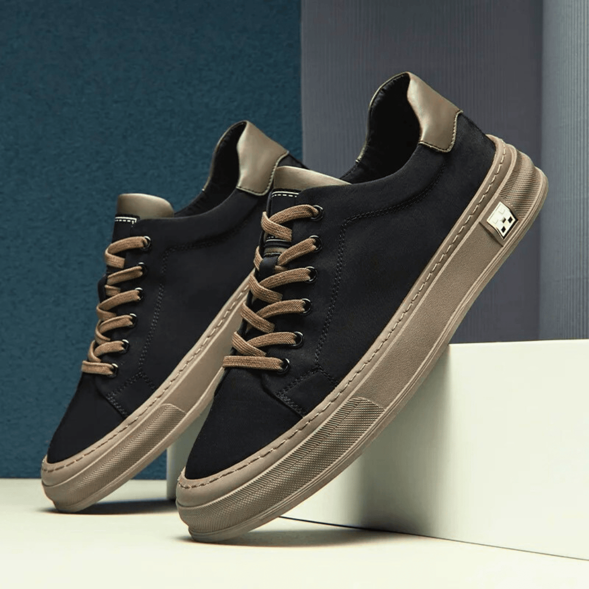 Canvas Emerson Sneakers - Men's in ocean mist