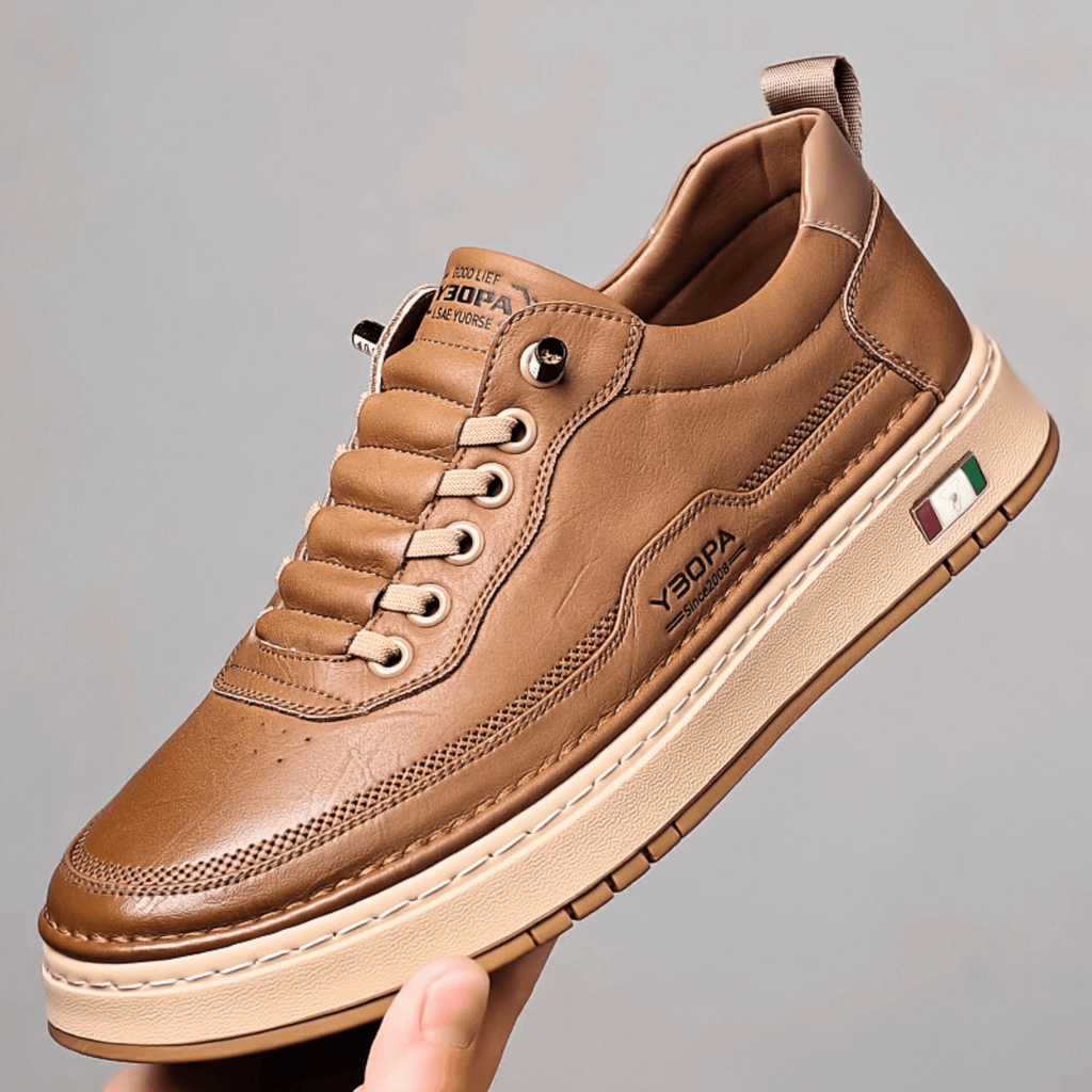 Roderick Leather Sneakers - Men's in black
