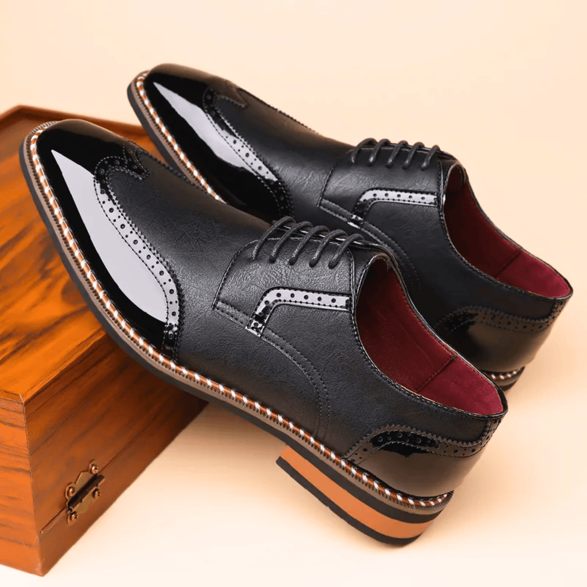 Leather Graham Brogues - Men's in ivory